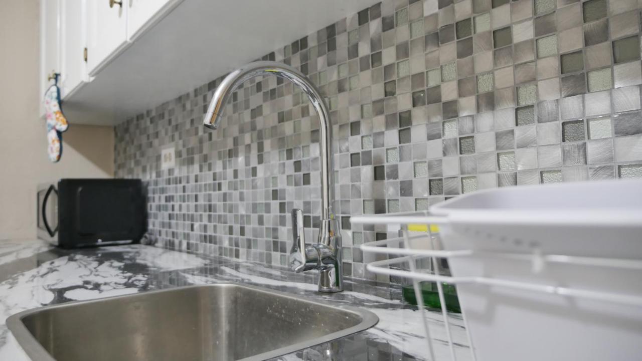 Yhavarees Comfy Oasis 2-Bed Aprt- Central & Secure 金斯敦 外观 照片